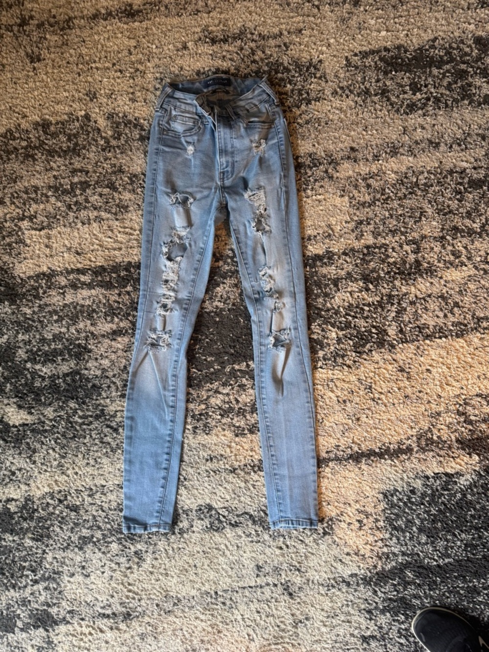 Bundle-Women Skinny Jeans — 2 Light Blue & 1 Black Pair - Picture 3 of 8